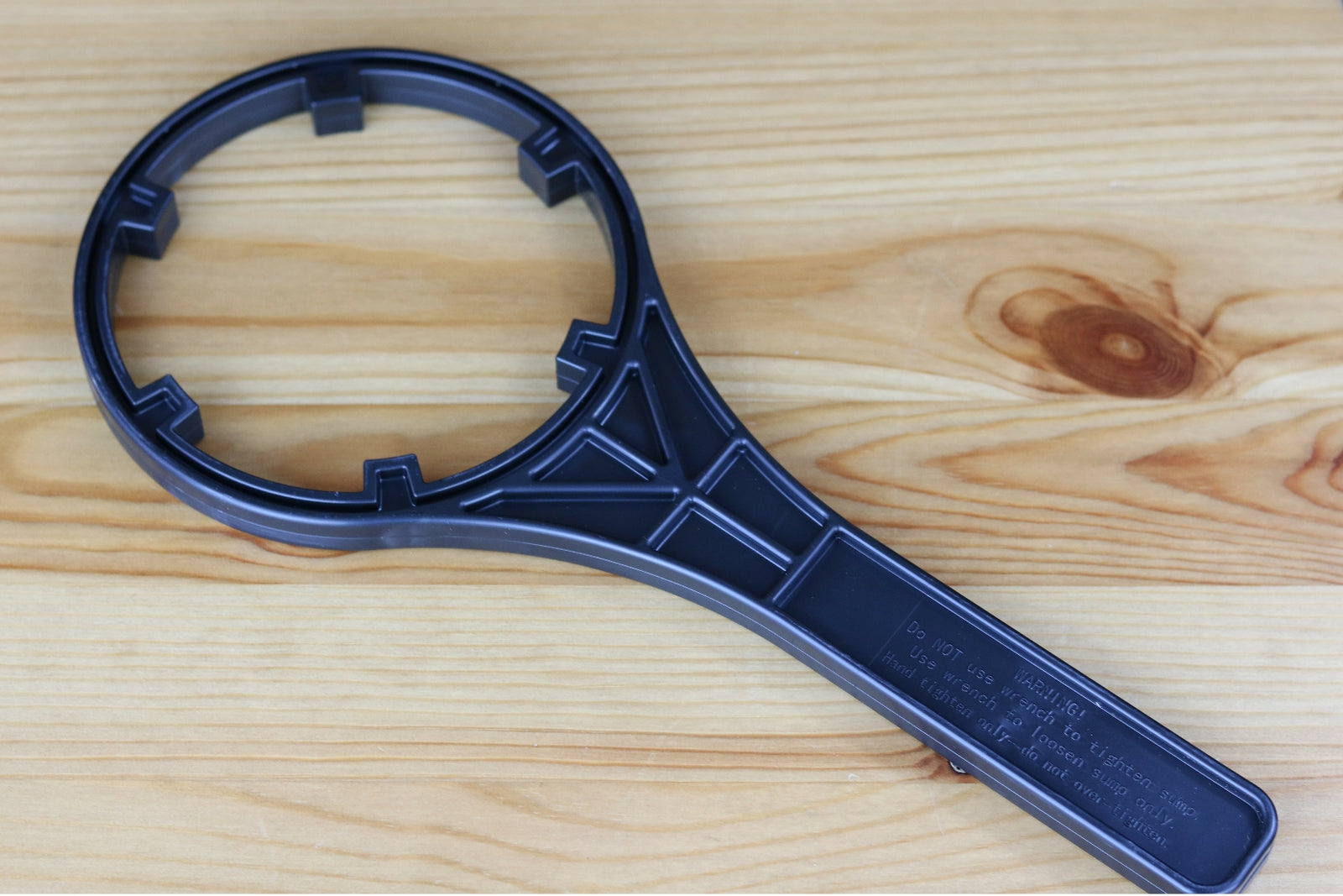 Water filter housing wrench