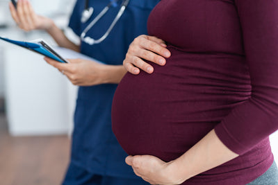 pregnant women with doctor